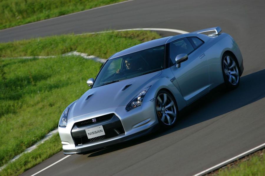 Nissan GT-R 2008 года  (US) (фото 28 из 52)